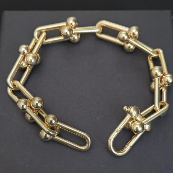 Beautiful hardwarelink bracelet - Picture 3 of 12